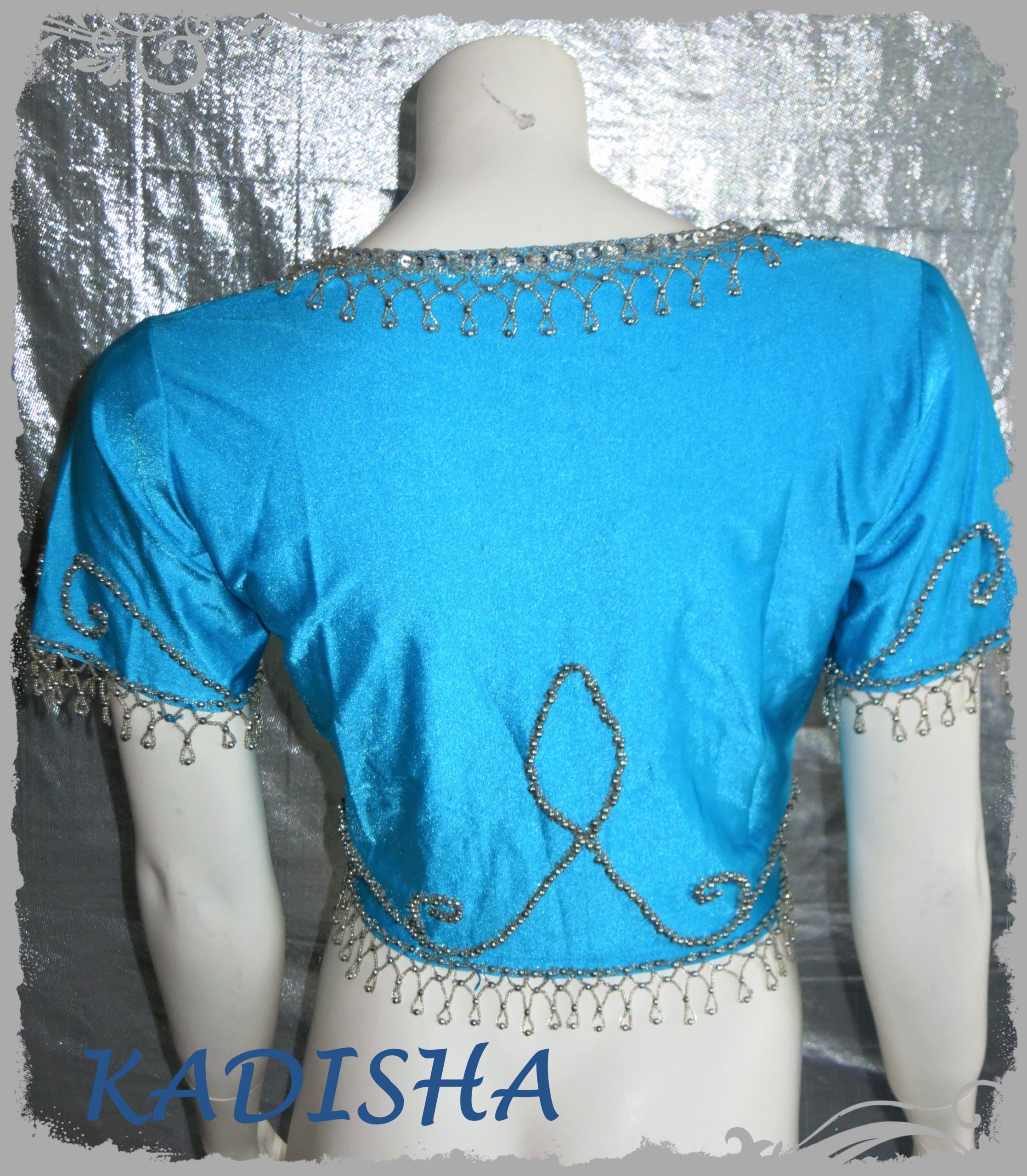 Tanzoutfit in türkis 4 tlg., Oberteil und Hüfttuch silber bestickt, Glitzerrock weit in hellblau, Größe XL – Bild 2