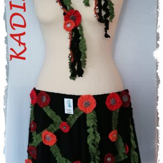 UNIKAT Modell "Blumenwiese" besticktes Röckchen mit Doppelanstecker und Haarreif in Größe S/M