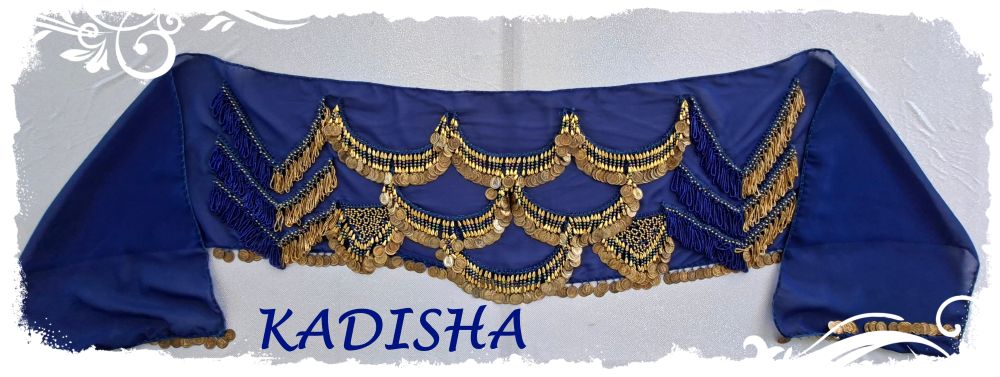 Hüfttuch aus Chiffon in dunkelblau, mit goldenen und blau irisierenden Perlen und goldenen Münzen, Größe M – Bild 2