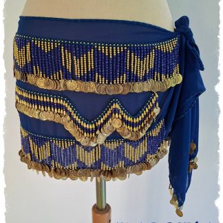 Hüfttuch aus Chiffon in dunkelblau, mit goldenen und blauen Perlen und goldenen Münzen, Größe L