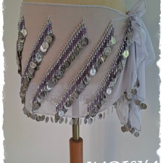 Hüfttuch weiß aus Chiffon mit silbernen Münzen und fliederfarbenen Perlen, Größe L