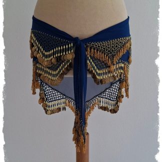 Dreicktuch aus Chiffon in dunkelblau mit goldenen und blau irisierenden Perlen und goldenen Münzen, Größe XL