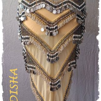 Dreicktuch aus Chiffon in vanillegelb mit silbernen und blau irisierenden Perlen und silbernen Münzen, Größe XL