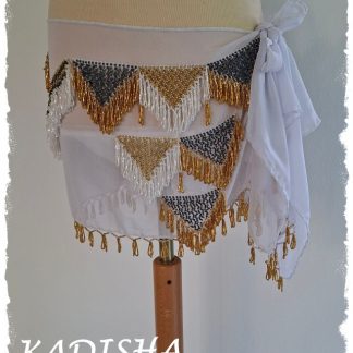 Hüfttuch aus Chiffon in weiß mit goldenen, weißen und blau irisierenden Perlen, Größe XL