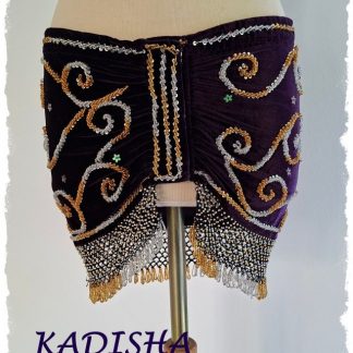Hüft-Schärpe aus Stretchsamt in dunkellila, bestickt mit Perlenmix gold und silber, Größe XS, Größe S