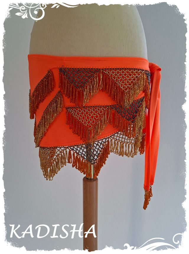 Hüfttuch aus Lycra in neonorange mit orangen und goldenen Perlen, Größe L