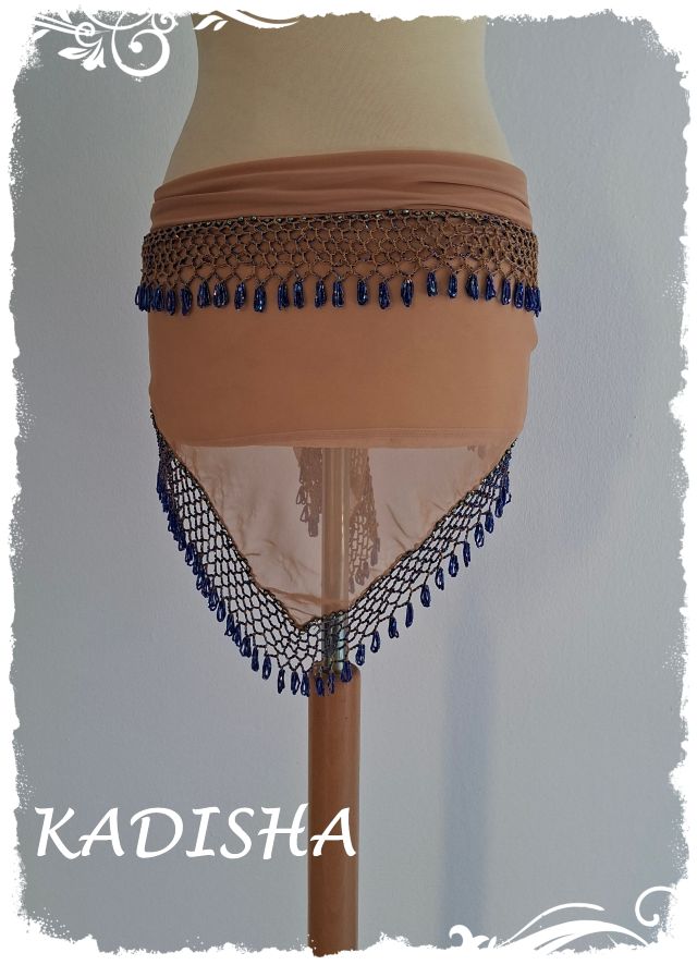 Dreiecktuch aus Chiffon in caramel mit blauen Perlen, Einheitsgröße – Bild 2
