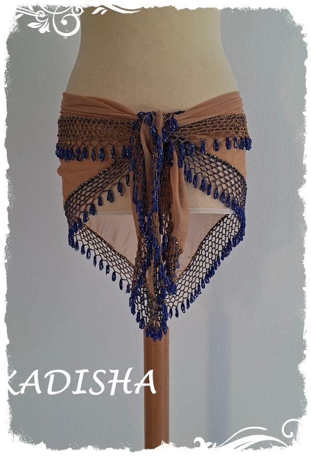 Dreiecktuch aus Chiffon in caramel mit blauen Perlen, Einheitsgröße