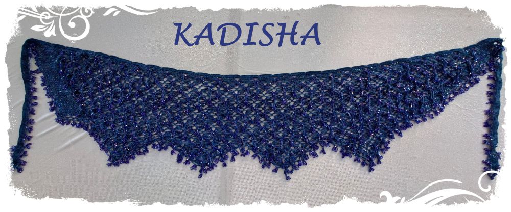 Hüfttuch gehäkelt in blau mit blau irisierenden Perlen, Größe L/XL/XXL – Bild 2