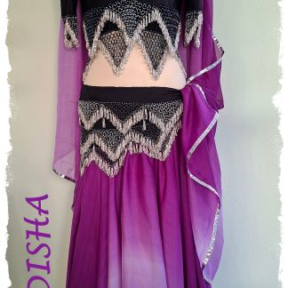 Tanzoutfit kombiniert 4-tlg. in schwarz/lila-flieder mit silbernen Perlen und Pailletten, Gr. M