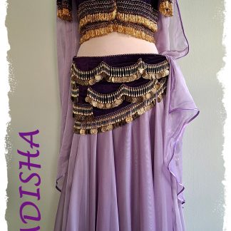 Tanzoutfit 4 tlg. kombiniert in lila und flieder, Oberteil und Hüfttuch aus Stretchsamt in lila und Glanzrock in flieder, Gr. M